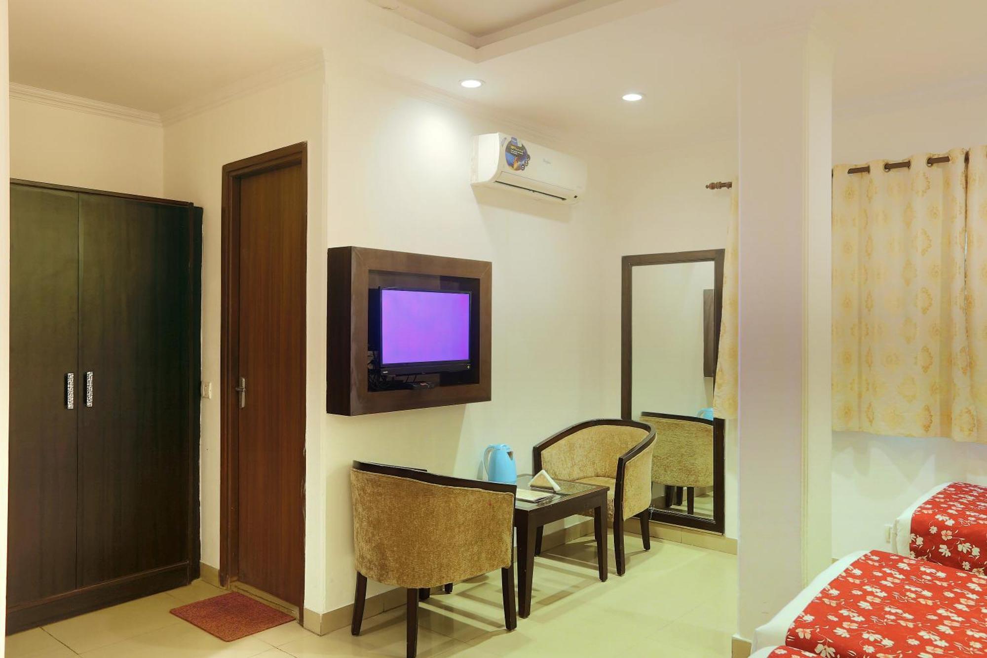 Airport Hotel Chanakya Delhi Nueva Delhi Exterior foto